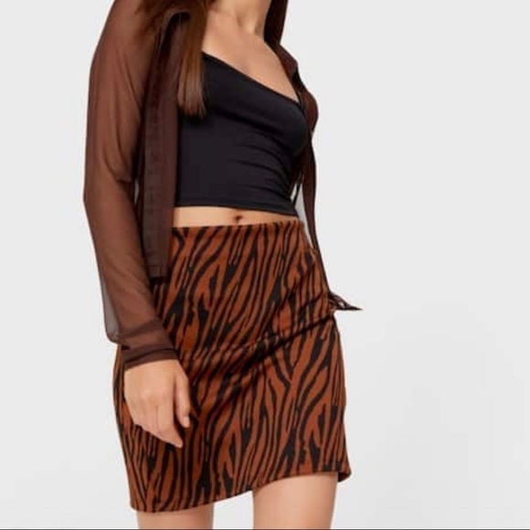 stradivarius Dresses & Skirts - Stradivarius High Waist Jacquard Mini Skirt - L